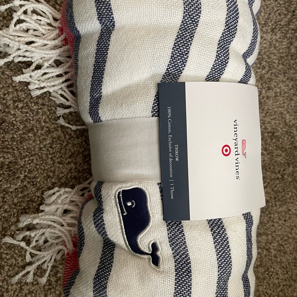 Vineyard Vines Blue and White Throw with Nautical Stripes